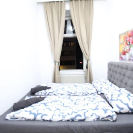 Modern Double Room Js A Wien Eksteriør billede