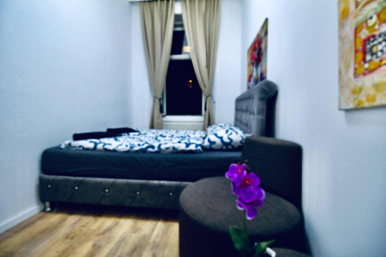 Modern Double Room Js A Wien Eksteriør billede