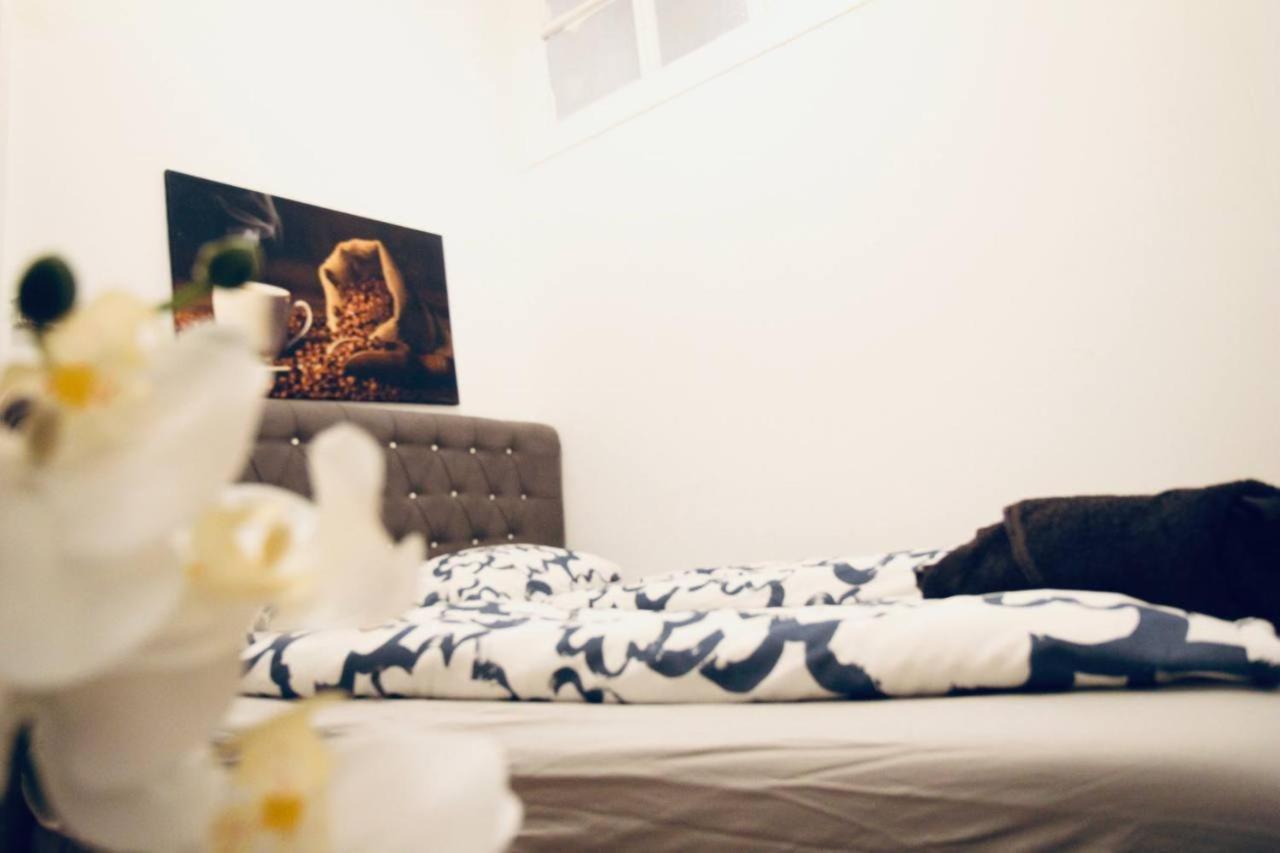 Modern Double Room Js A Wien Eksteriør billede