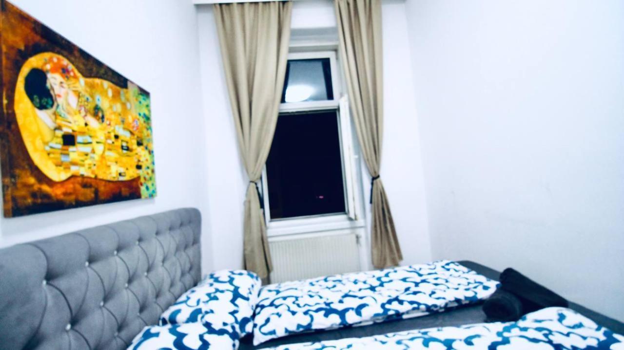 Modern Double Room Js A Wien Eksteriør billede