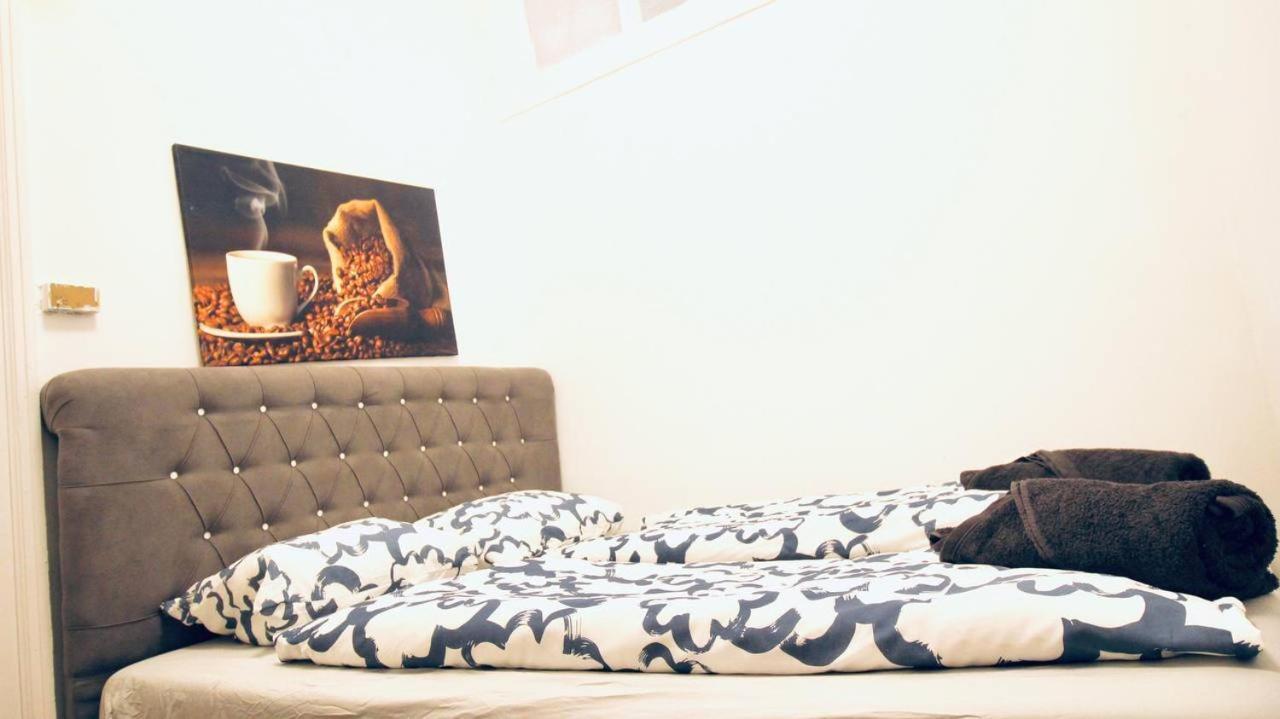 Modern Double Room Js A Wien Eksteriør billede